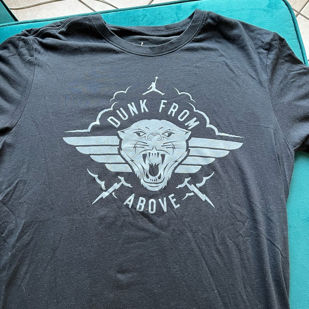 Nike Jordan black tee